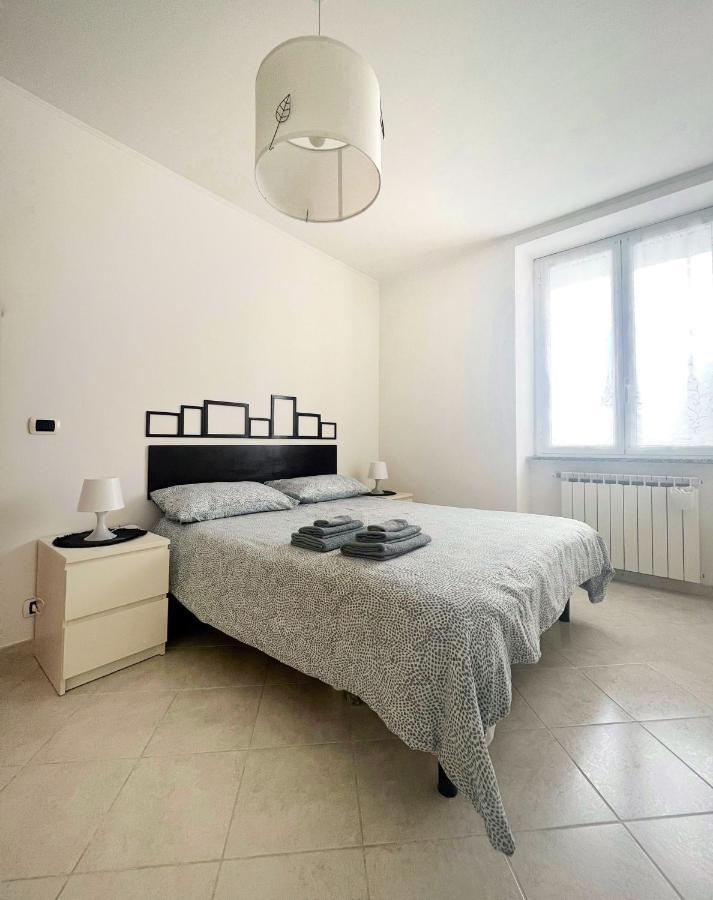 Apartamento A Casa Di Pizz - Bilocale Con Parcheggio Privato Savona Exterior foto