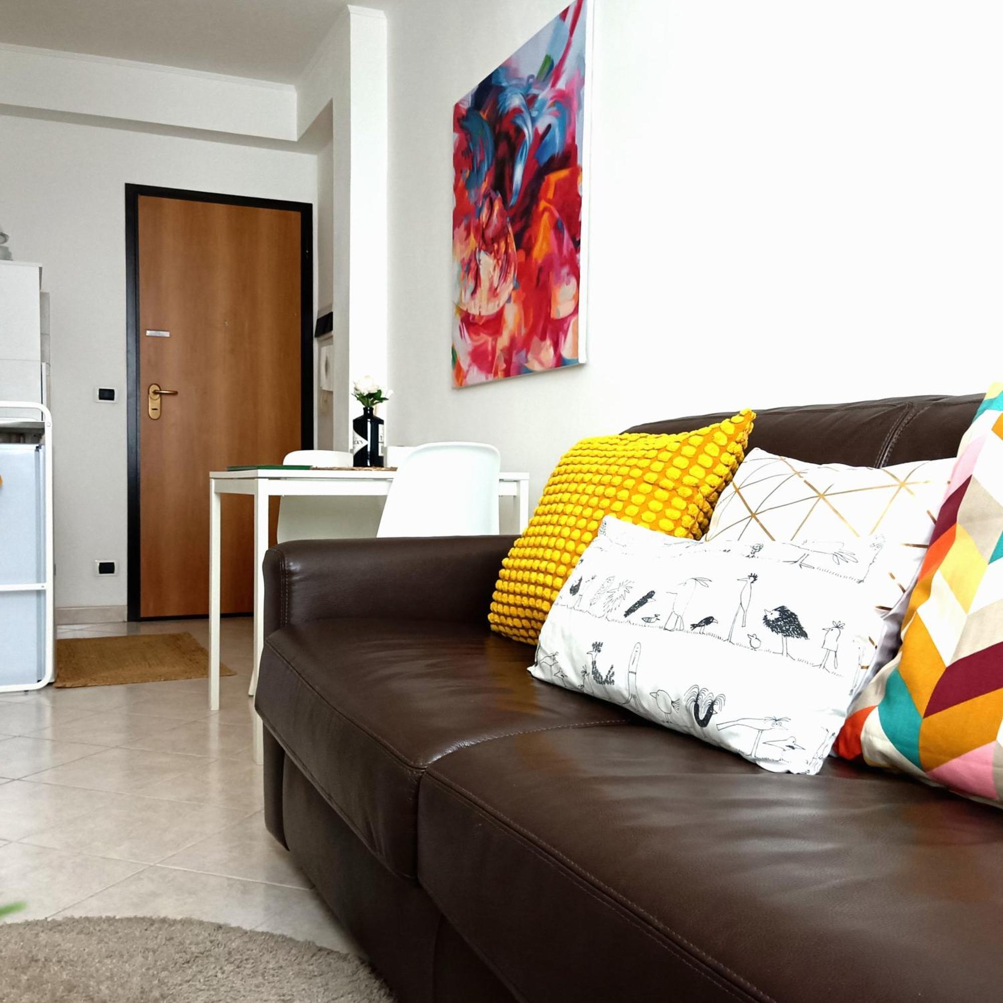 Apartamento A Casa Di Pizz - Bilocale Con Parcheggio Privato Savona Exterior foto