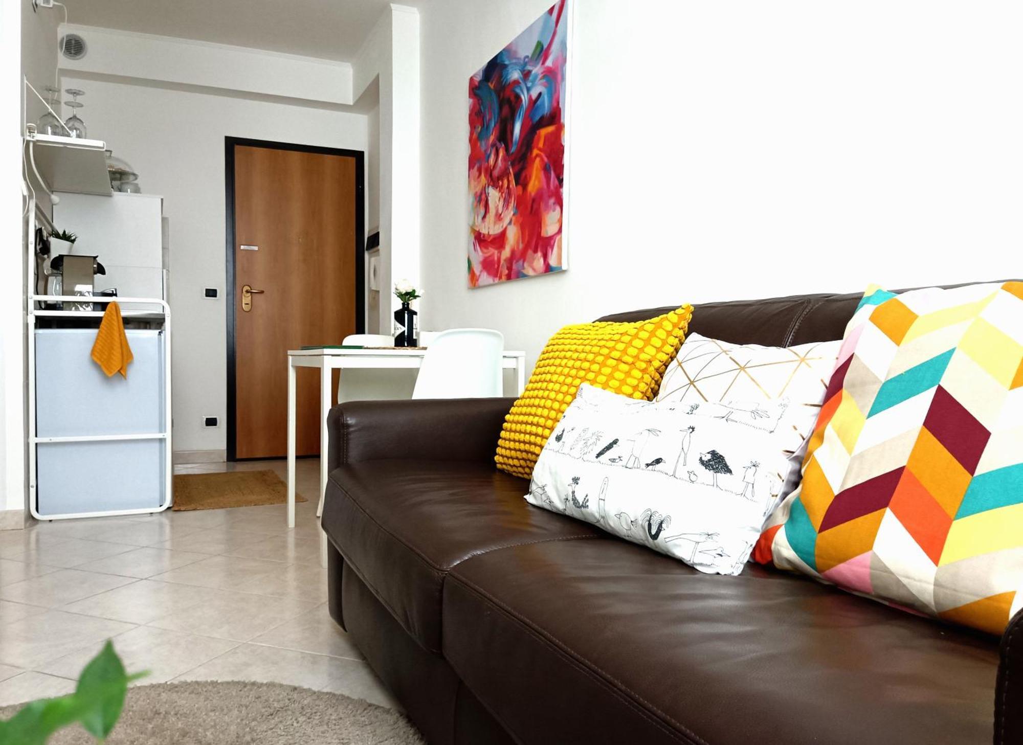 Apartamento A Casa Di Pizz - Bilocale Con Posto Auto Savona Habitación foto